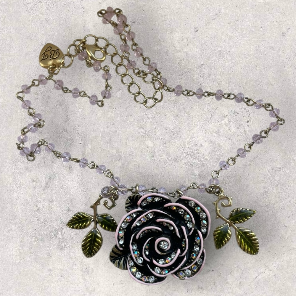 BETSEY JOHNSON Gold-Tone Rose Necklace w Rhinestones and Pink Beading RARE